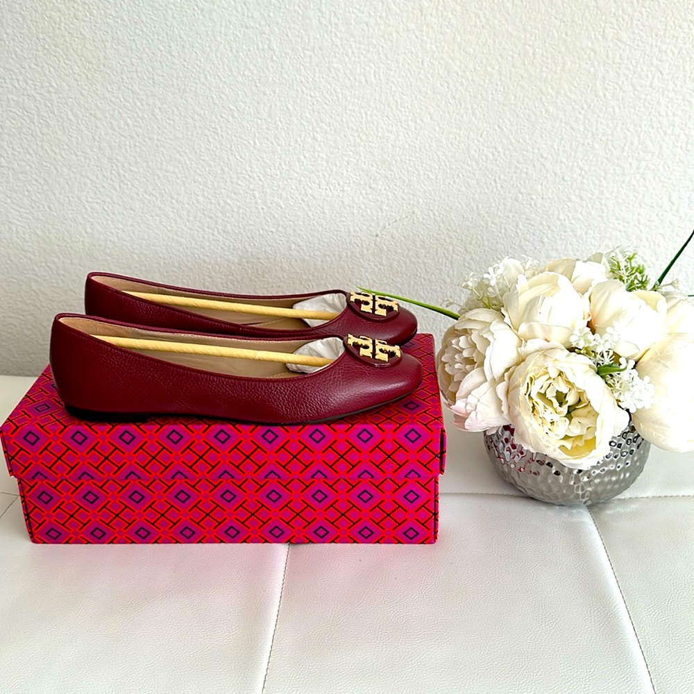 Tory Burch Claire Flats, NWT size 8.5